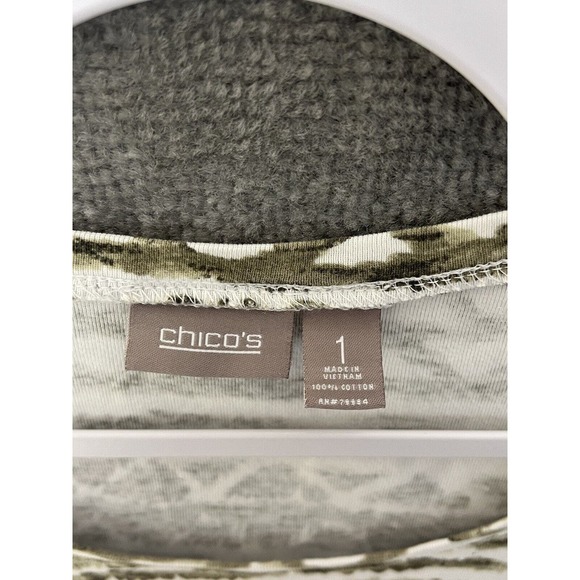 Chicos Short Sleeve Tribal Geometric Striped Top Womens Size‎ 1 US Size 8 Cotton - Picture 3 of 9